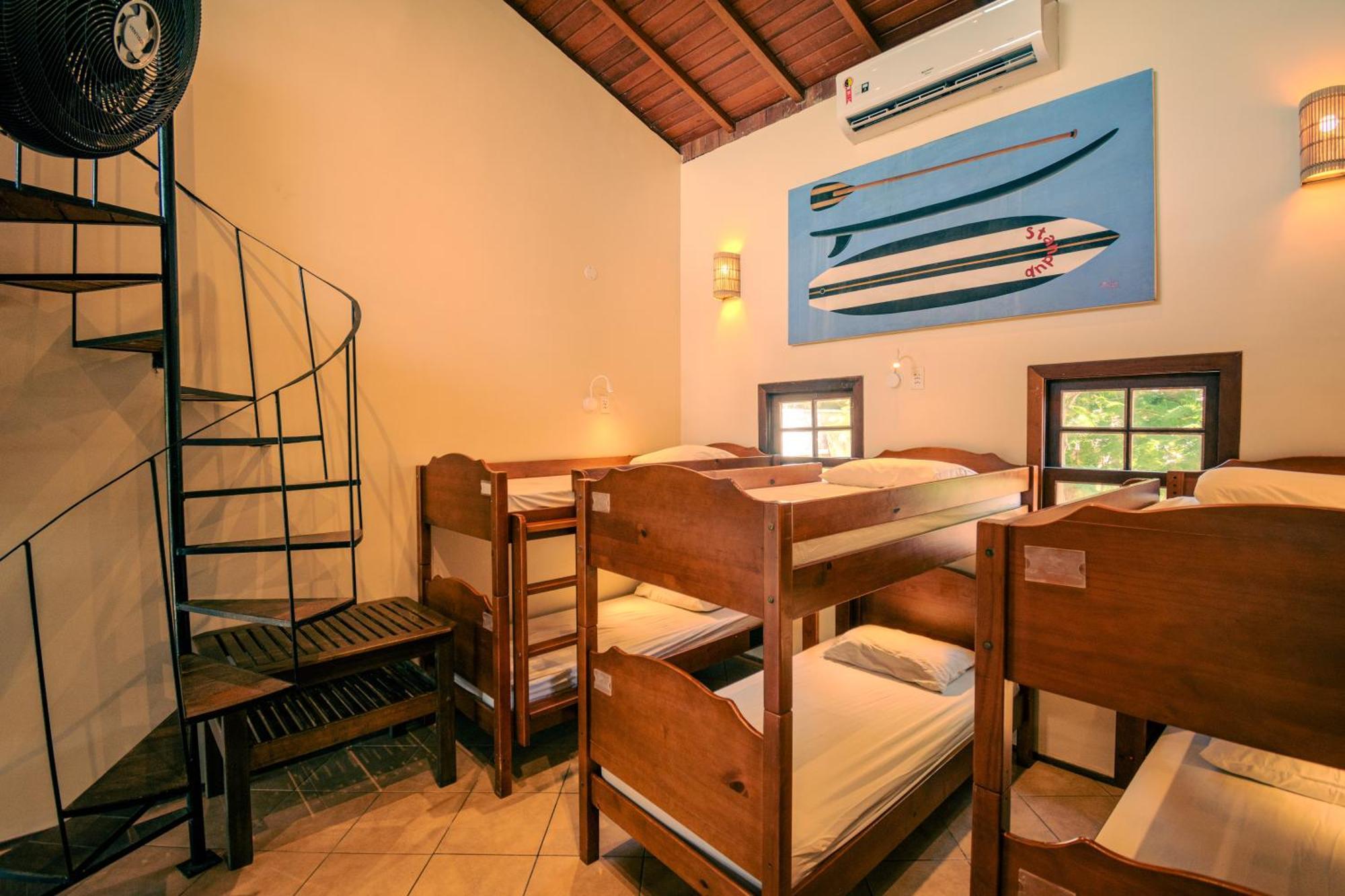 Bamboo Hostel *