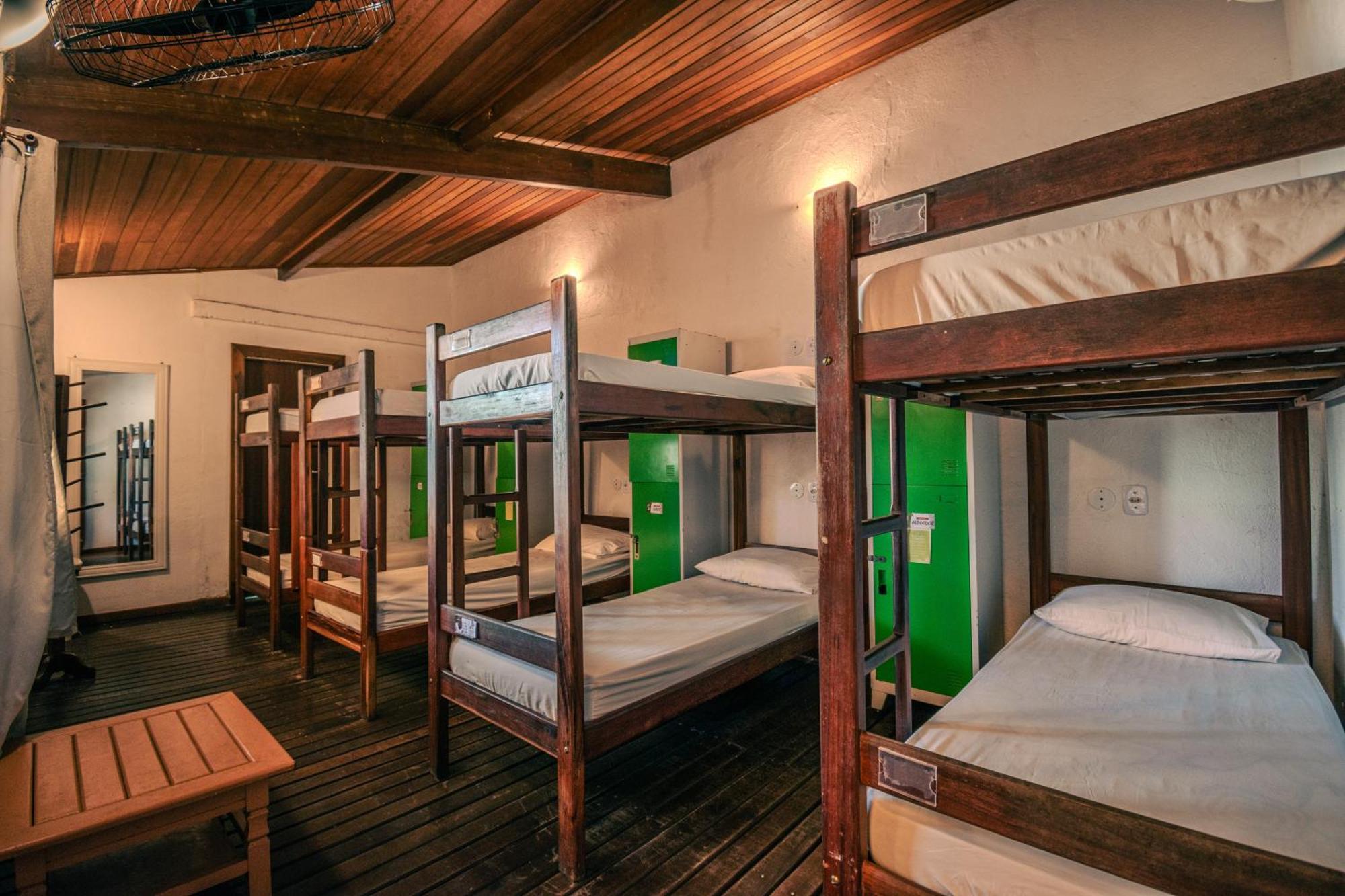Bamboo Hostel *